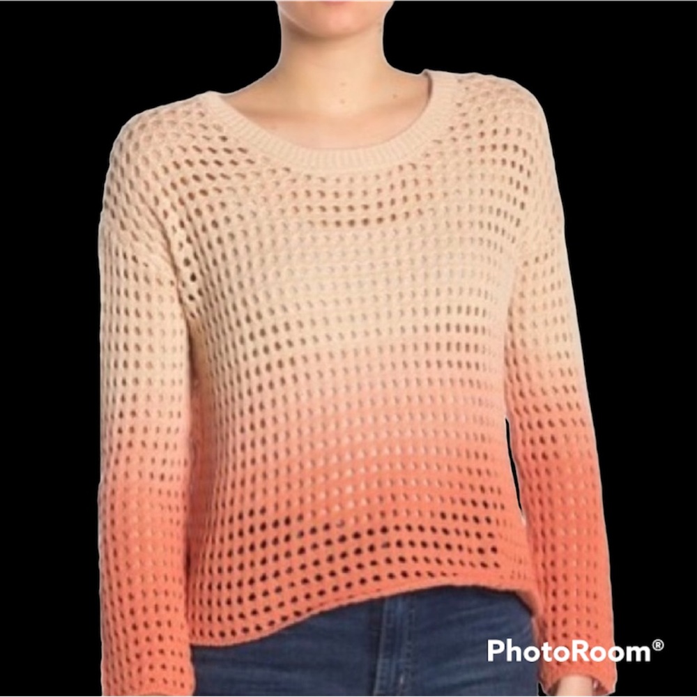 Woman’s Gem Crochet Sweater SZ M NWT